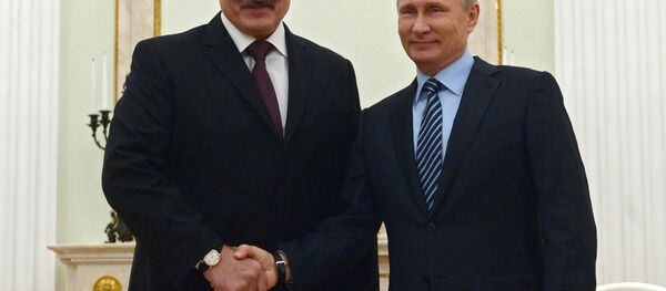 Ruski predsednik Vladimir Putin i beloruski predsednik Aleksandar Lukašenko - Sputnik Srbija