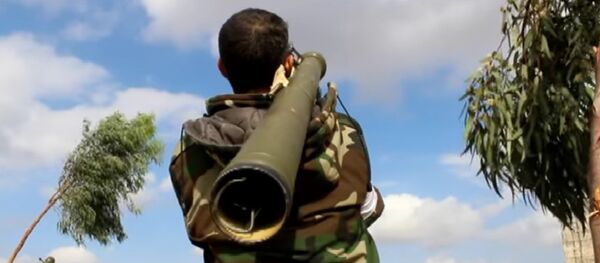 Милитант Ансар ел ислама са ПВО оружјем СА-7 стрела 2 - Sputnik Србија