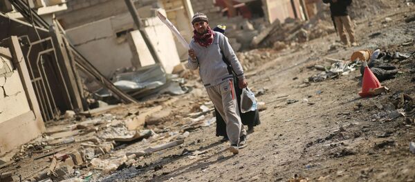 Razrušene kuće u Mosulu - Sputnik Srbija