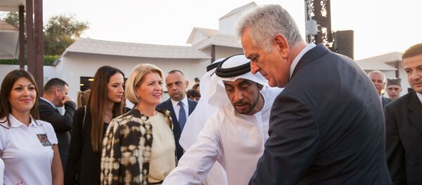 Председник Србије Томислав Николић са министром УАЕ за високо образовање др. Ахмедом Белхуом - Sputnik Србија