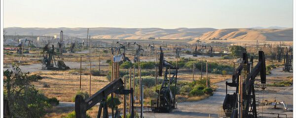 Нафтне пумпе Нафтне пумпе - Sputnik Србија