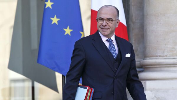Ministar unutrašnjih poslova Francuske Bernar Kaznev u Jelisejskoj palati u Parizu - Sputnik Srbija