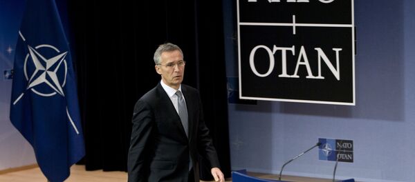 Генерални секретар НАТО-а Јенс Столтенберг на конференцији за медије након састанка организације у Бриселу - Sputnik Србија