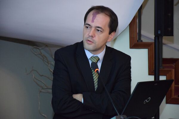 Ненад Гујаничић, Вајс брокер - Sputnik Србија