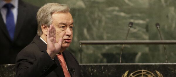 Novoizabrani generalni sekretar UN Antonio Gutereš polaže zakletvu u sedištu UN u Njujorku Novoizabrani generalni sekretar UN Antonio Gutereš polaže zakletvu u sedištu UN u Njujorku - Sputnik Srbija