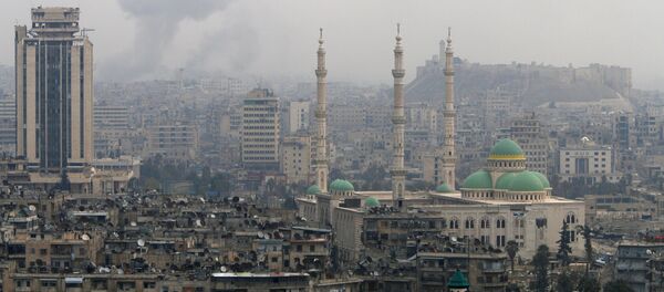 Dim se vije nakon napada na Alep - Sputnik Srbija