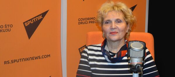 Вера Хорват, песникиња, ауторка превода Слова о походу Игоровом, - Sputnik Србија