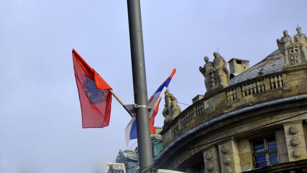 Zastave Albanije i Srbije - Sputnik Srbija