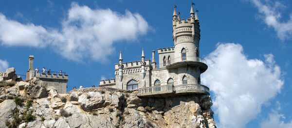 Zamak Lastočkino gnezdo na Krimu Zamak Lastočkino gnezdo na Krimu - Sputnik Srbija