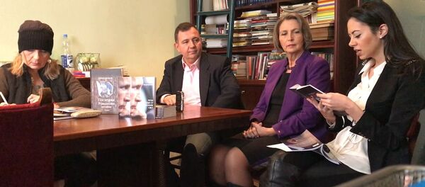 Промоција књига „Речи које су промениле свет“ и „Последњи Романови“ Љубинке Милинчић - Sputnik Србија