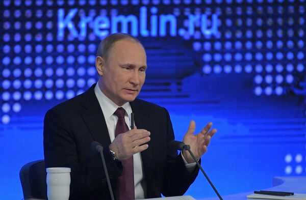 Прес-конференција председника Русије Владимира Путина Прес-конференција председника Русије Владимира Путина - Sputnik Србија