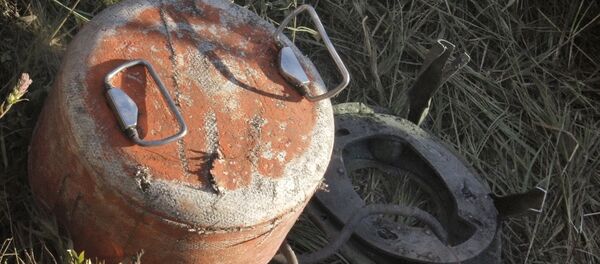 Crna kutija iz aviona Tu-154 Crna kutija iz aviona Tu-154 - Sputnik Srbija