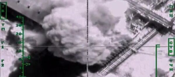 Ваздушни удари руских авиона по позицијама ДАЕШ-а у Сирији - Sputnik Србија