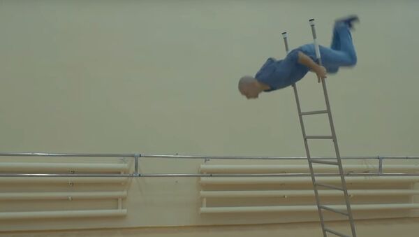 Amazing trick on the ladder - Sputnik Србија