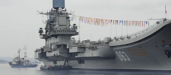 Nosač aviona Admiral Kuznjecov u Severomorsku - Sputnik Srbija