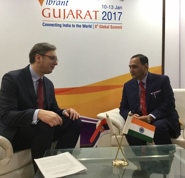 Александар Вучић разговарао је данас са главним министром државе Гуџарат Виџајем Рупанијем - Sputnik Србија