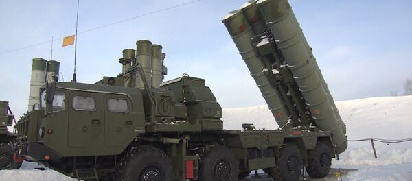 Сигурно небо: у Подмосковљу су размештени системи С-400 “Тријумф” - Sputnik Србија