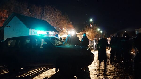 На Јарињу је појачано присуство припадника косовске полиције који ће вечерас контролисати воз који је први пут након 18 година кренуо из Београда за Косовску Митровицу. - Sputnik Србија