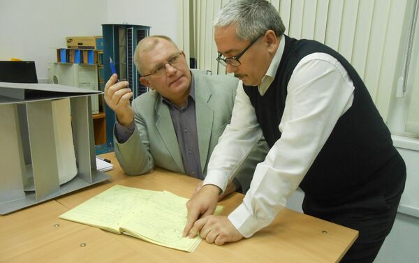 Двојица руских научника — Валериј Перевалов и Леонид Примак — изумели су оригиналну конструкцију генератора - Sputnik Србија
