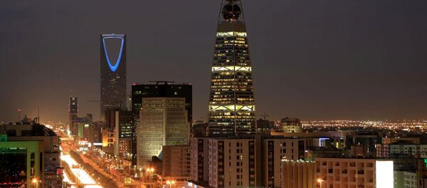 Pogled na Kraljevsku kulu u Rijadu Pogled na Kraljevsku kulu u Rijadu - Sputnik Srbija