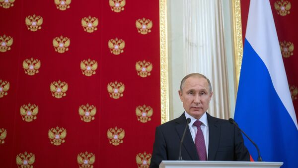 Predsednik Rusije Vladimir Putin tokom zajedničke konferencije za medije sa predsednikom Moldavije Igorom Dodonom - Sputnik Srbija