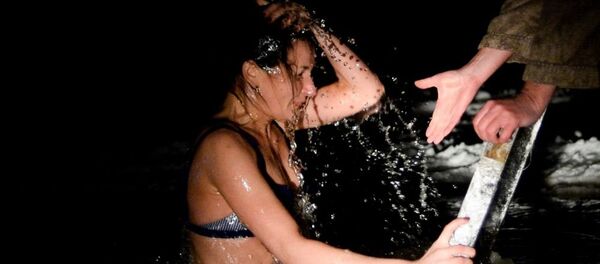 Bogojavljensko kupanje - Sputnik Srbija