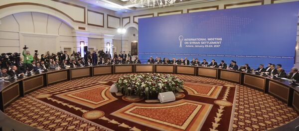 Delegacije Rusije, Irana i Turske vode razgovore u Astani - Sputnik Srbija