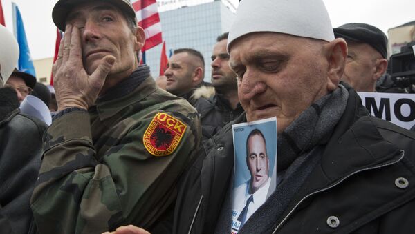 Protesti u Prištini protiv hapšenja Ramuša Haridinaja u Francuskoj - Sputnik Srbija
