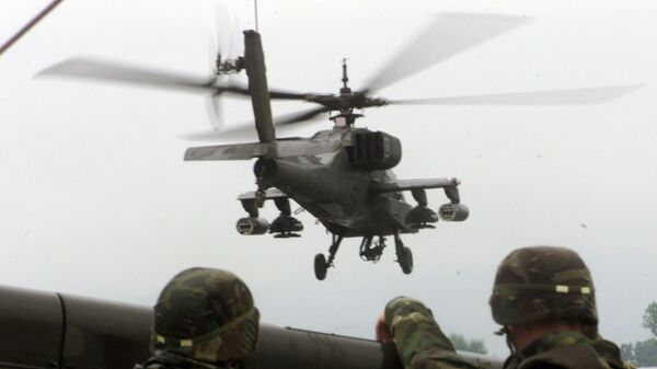 Хеликоптер AH-64A Apaч - Sputnik Србија