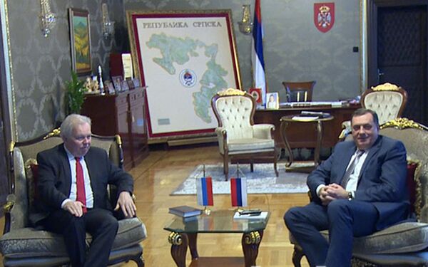 Председник Републике Српске Милорад Додик разговарао је данас у Бањалуци са амбасадором Руске Федерације у БиХ Петром Иванцовим. Председник Републике Српске Милорад Додик разговарао је данас у Бањалуци са амбасадором Руске Федерације у БиХ Петром Иванцовим. - Sputnik Србија