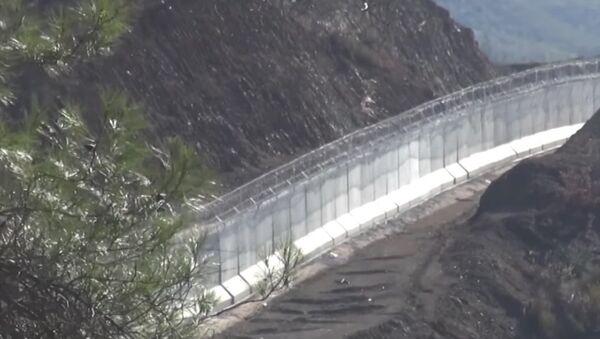 Turska gradi zid sa bodljikavom žicom na granici sa Sirijom - Sputnik Srbija