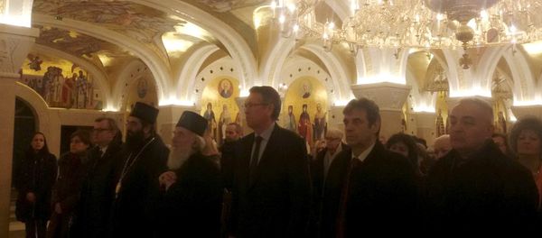 Патријар српки Иринеј, амбсадор РФ у Србији Александар Чепурин и Војислав Коштуница. Патријар српки Иринеј, амбсадор РФ у Србији Александар Чепурин и Војислав Коштуница. - Sputnik Србија