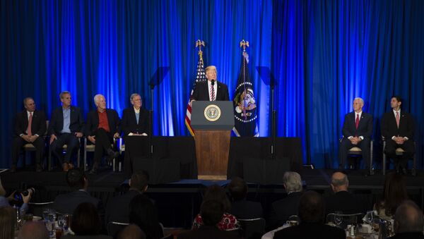 Predsednik SAD Donald Tramp obraća se kongresmenima republikancima u Filadelfiji - Sputnik Srbija