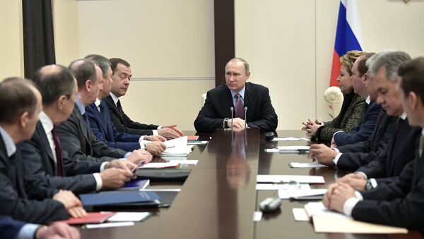 Predsednik Rusije Vladimir Putin na sednici Saveta bezbednosti Rusije - Sputnik Srbija