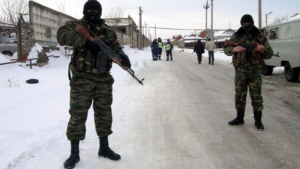 Припадници специјалне полиције (ОМОН) током специјалне операције у Дагестану - Sputnik Србија