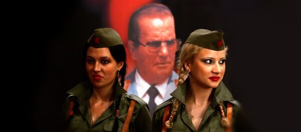 Partizanke i Jisip Broz Tito - Sputnik Srbija