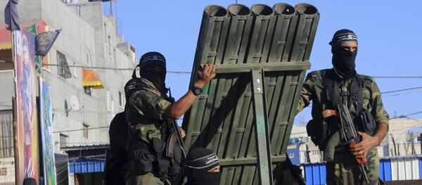 Palestinski militanti sa raketnim sistemom u Pojasu Gaze Palestinski militanti sa raketnim sistemom u Pojasu Gaze - Sputnik Srbija