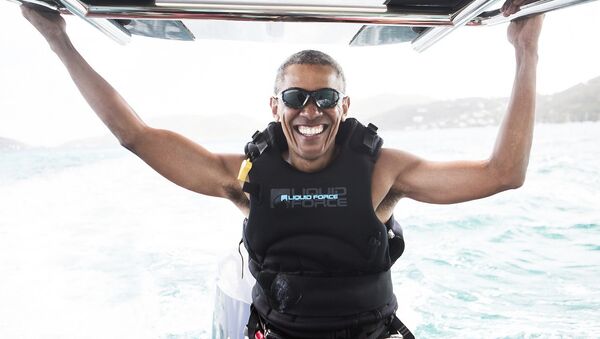 Бивши амерички председник Барак Обама снимљен на Британским девичанским острвима. - Sputnik Србија