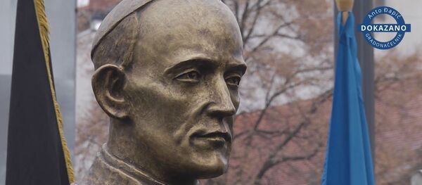 Spomenik Alojziju Stepincu u Osijeku Spomenik Alojziju Stepincu u Osijeku - Sputnik Srbija