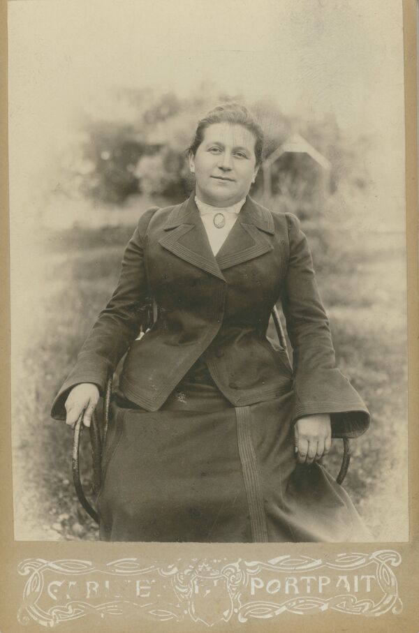 Портрет Лидије Шишкин, ћерке чувеног руског сликара Ивана Ивановича Шишкина. - Sputnik Србија