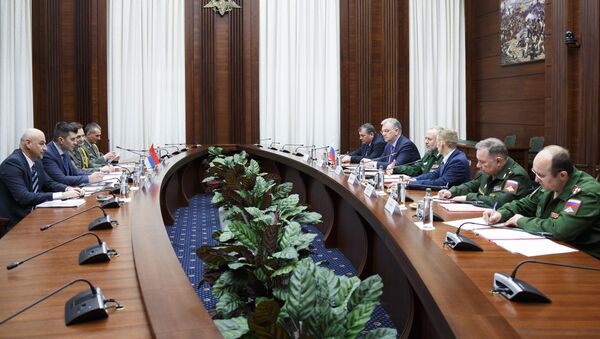 Sastanak zamenika ministra odbrane Rusije Aleksandra Fomina i srpskog ministra odbrane Zorana Đorđevića, Moskva - Sputnik Srbija