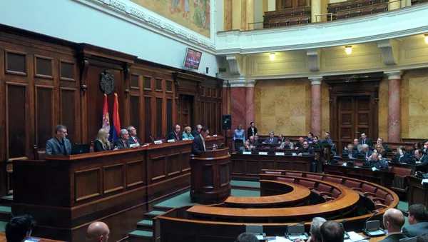 У Дому Народне скупштине Србије у Београду одржан округли сто Нови безбедносни изазови у Европи и Евроазији и улога Србије на којем су присуствовали и стручњаци ОДКБ и Војске Србије. Београд, 7. 4. 2015. Фото Милош Ћурчин - Sputnik Србија