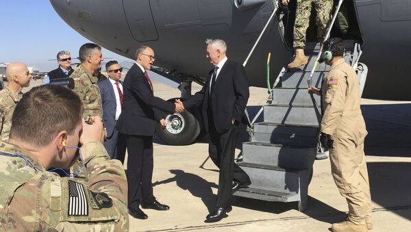 Министар одбране САД Џим Матис у посети Ираку - Sputnik Србија