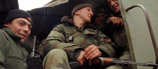 Српска војска на Косову 1999 - Sputnik Србија