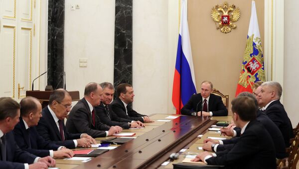 Vladimir Putin na sednici sa Savetom Federacije - Sputnik Srbija