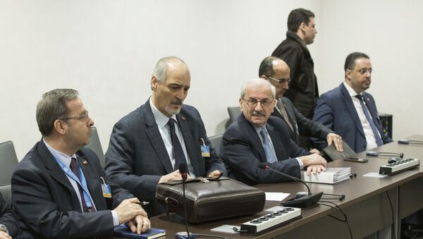 Ambasador Sirije u UN i šef delegacije sirijske vlade Bašar Džafari na međusirijskim pregovorima u Ženevi - Sputnik Srbija