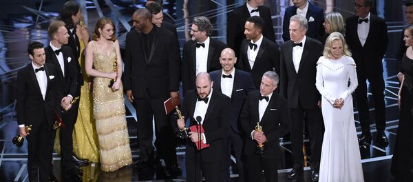 Džordan Horovic i ekipa filma La-la lend na ceremoniji dodele nagrade Oskar u Los Anđelesu - Sputnik Srbija