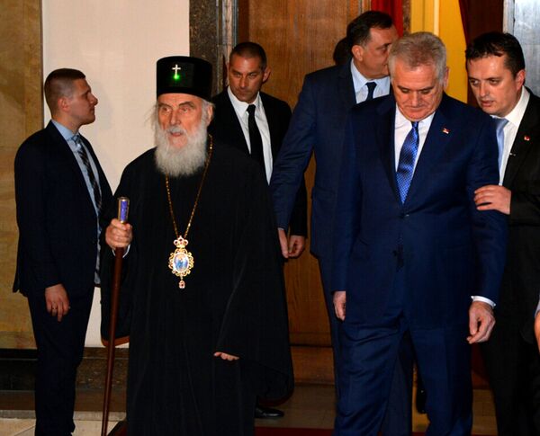 Patrijarh Irinej i predsednik republike Srbije Tomislav Nikolić Patrijarh Irinej i predsednik republike Srbije Tomislav Nikolić - Sputnik Srbija