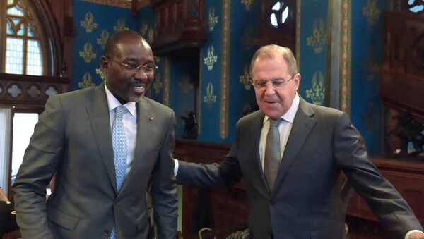 Šefovi diplomatija Rusije i Nigera Sergej Lavrov i Ibrahim Jakubu - Sputnik Srbija