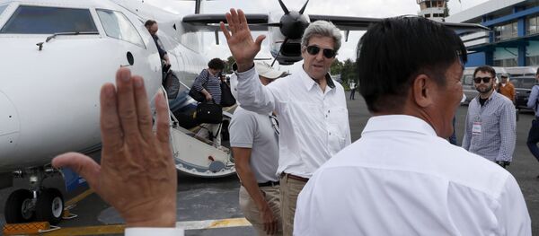 Џон Кери у посети Вијетнаму - Sputnik Србија